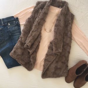 Anthropologie Mika Faux-Fur vest. Size S
